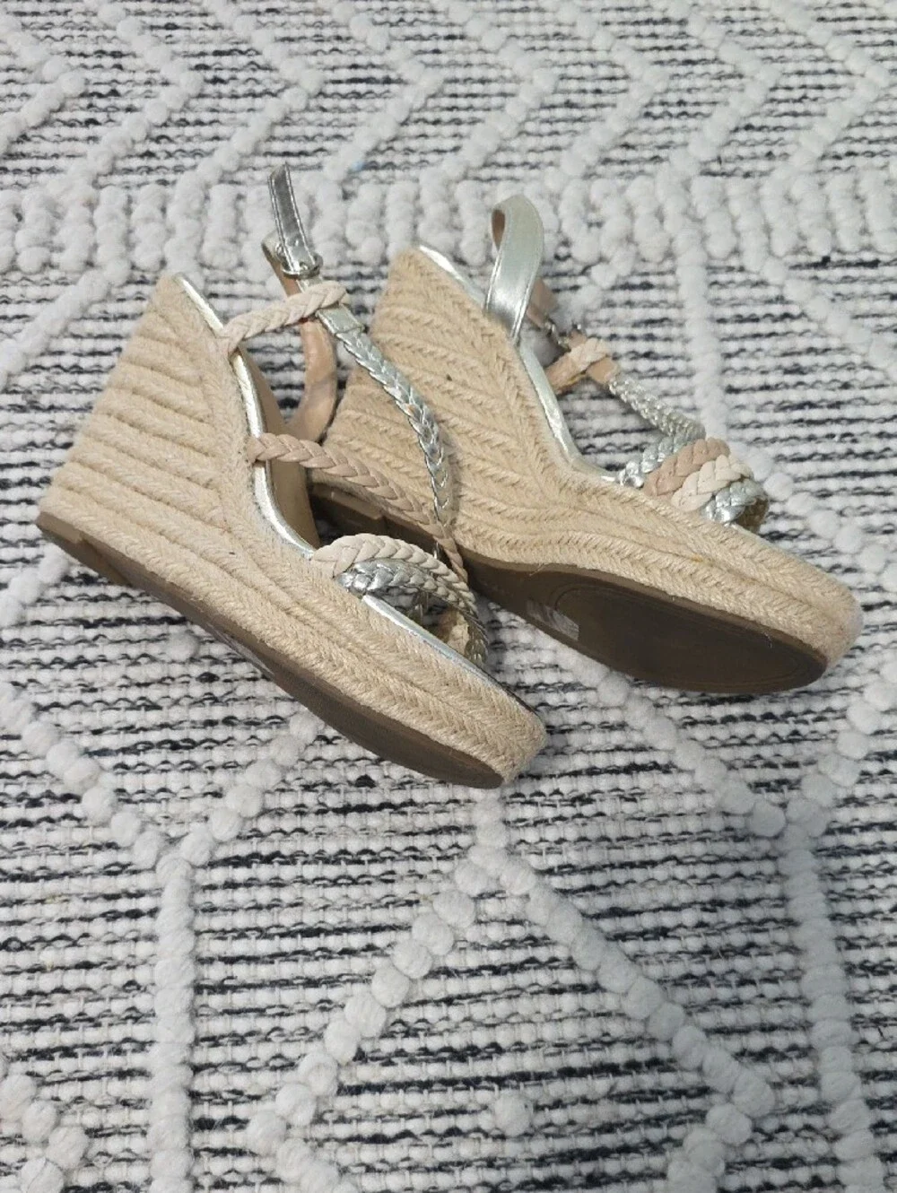 Nine West braided design beige